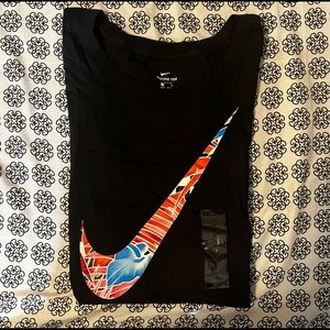 Nike Swoosh Tee